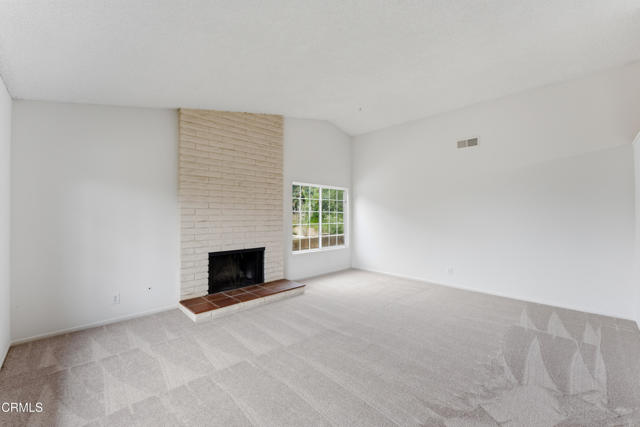 Detail Gallery Image 13 of 48 For 6397 Loma Vista Rd, Ventura,  CA 93003 - 4 Beds | 2/1 Baths