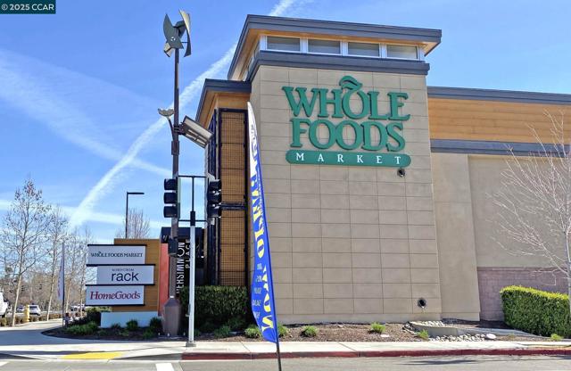 5501 De Marcus Blvd, Dublin CA: https://media.crmls.org/mediaz/ffb63c08-812c-46b2-83c5-4b747df08360.jpg