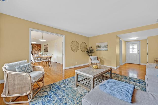 Image 7 of 36 For 36223 Pecan Ct