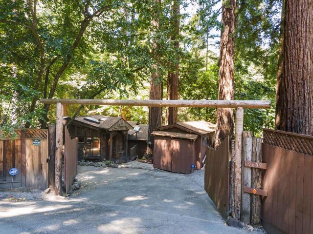 9609 E Zayante Road, Felton CA: https://media.crmls.org/mediaz/ffb7f09e-e9d5-4c37-9b7f-37ce40208b26.jpg