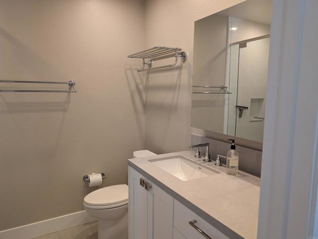 Detail Gallery Image 17 of 45 For 17453 Carnton Way, San Diego,  CA 92128 - 3 Beds | 3 Baths