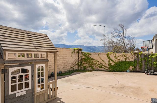 271 Azalea Place, Soledad CA: https://media.crmls.org/mediaz/ffb86bda-e633-471e-b896-8d9fa19b25b4.jpg
