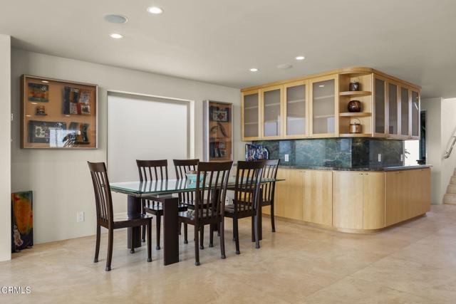3629 Ocean Drive, Oxnard CA: https://media.crmls.org/mediaz/ffb87742-5ee2-44dc-9e21-c636b212e0a7.jpg