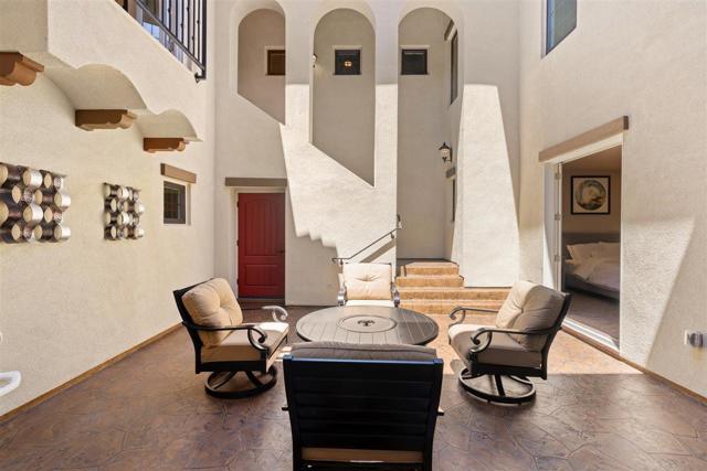 21 Bigleaf Road, Orinda CA: https://media.crmls.org/mediaz/ffbaf3ee-83be-4847-8c48-08b021240d7f.jpg