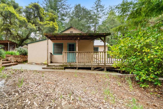 294 Ice Cream Grade, Santa Cruz CA: https://media.crmls.org/mediaz/ffbd3608-8d3e-42a5-823e-3c74e2110d1a.jpg