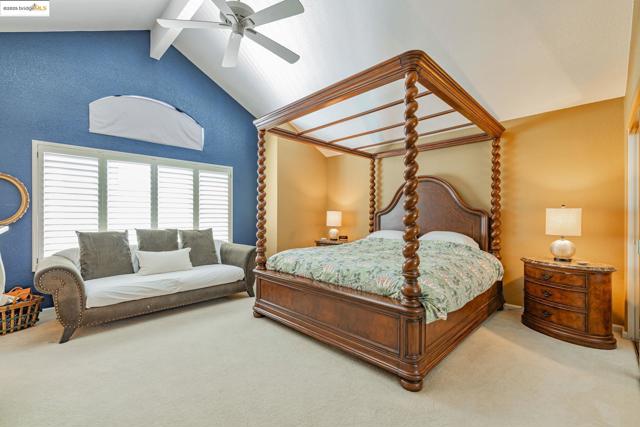 4452 Pronghorn Ct, Antioch CA: https://media.crmls.org/mediaz/ffbd4aa9-8357-4e59-bbcb-7f7de56caafa.jpg