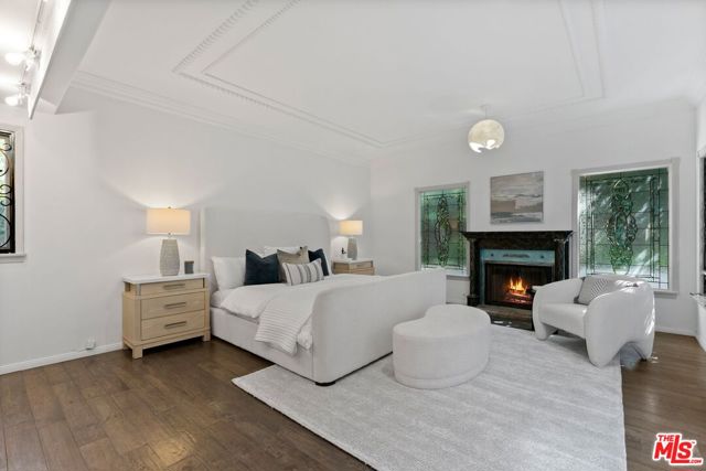 10320 Mississippi Avenue, Los Angeles CA: https://media.crmls.org/mediaz/ffbdf345-45fd-4f7f-8ece-e7bc43952e3d.jpg