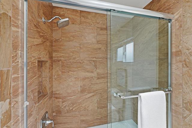 Detail Gallery Image 38 of 44 For 3442 Celinda Dr, Carlsbad,  CA 92008 - 5 Beds | 2/1 Baths