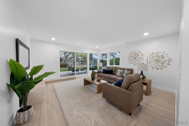 5435 Del Cerro Blvd, San Diego CA: https://media.crmls.org/mediaz/ffbe2952-c279-4464-bcd4-8b1ed2aea4e3.jpg