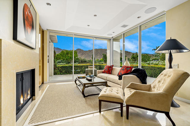 75161 Kavenish Way, Indian Wells CA: https://media.crmls.org/mediaz/ffbebcf2-3e12-41c9-abf7-589df755139d.jpg