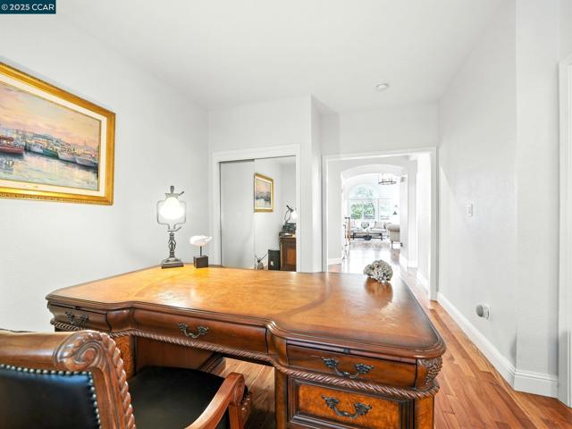 3052 Miwok Way, Clayton CA: https://media.crmls.org/mediaz/ffbfabf5-20f1-4bcc-853f-d08656adfd0e.jpg