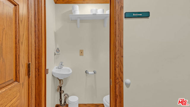1242 Angelo Drive photo 36
