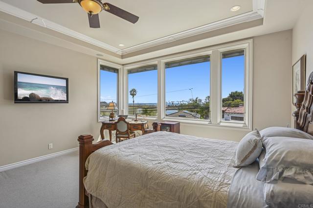 Detail Gallery Image 22 of 45 For 2542 Manchester Ave, Cardiff By The Sea,  CA 92007 - 3 Beds | 3/1 Baths