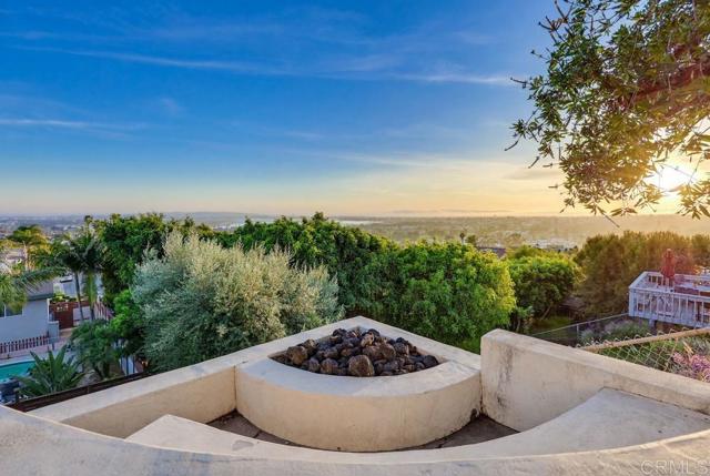 Detail Gallery Image 27 of 70 For 3539 Mount Laurence Dr, San Diego,  CA 92117 - 4 Beds | 3 Baths