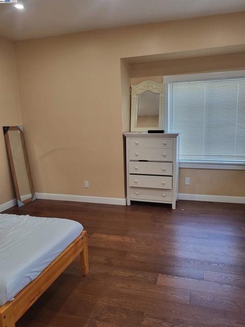 Image 5 of 20 For 2137 27th Ave