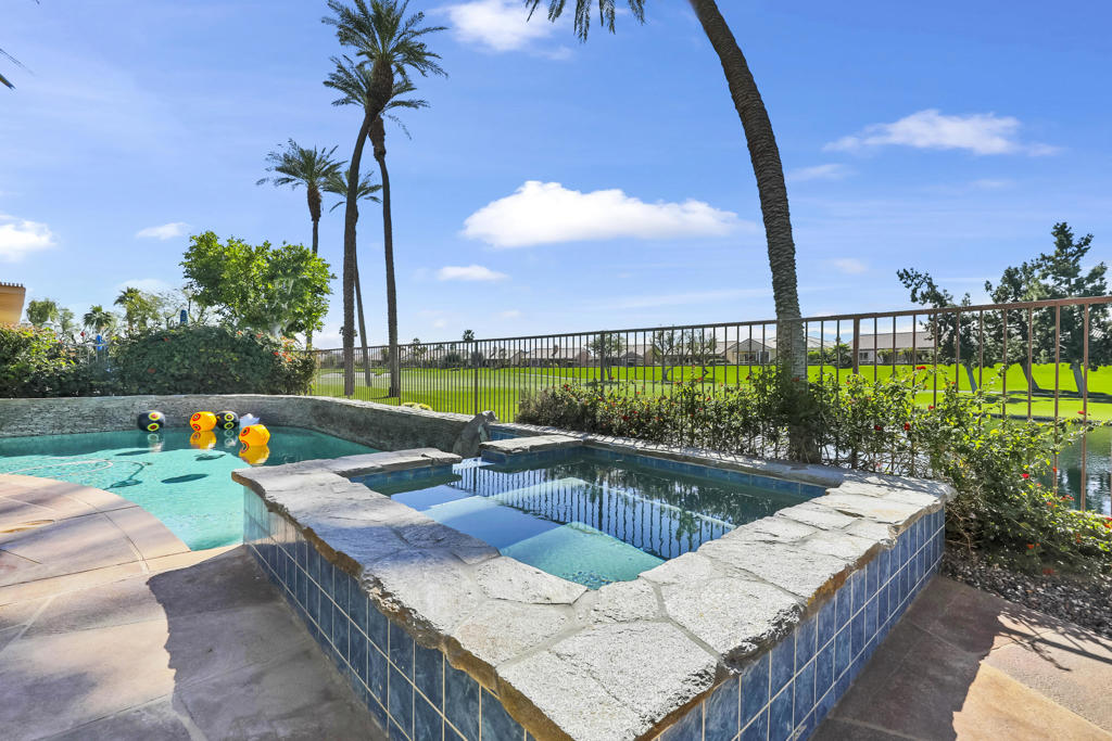 MLS #219117342PS image #2