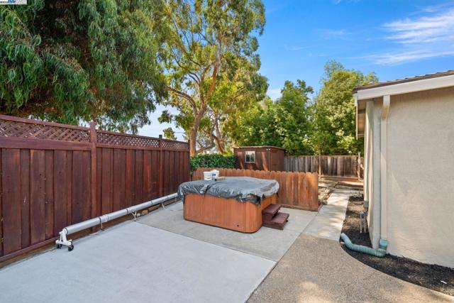 36092 Blair Pl, Fremont CA: https://media.crmls.org/mediaz/ffc24a51-dee1-4193-98ea-6b41e7c6e704.jpg