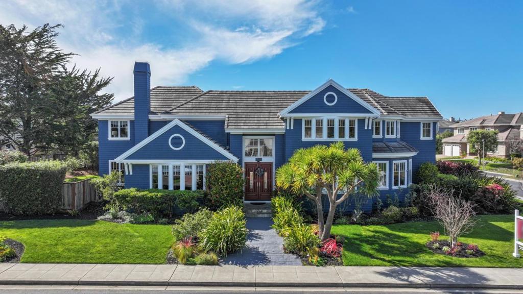 66 Spyglass Court