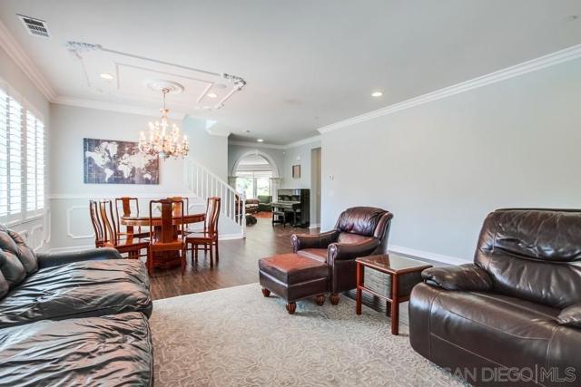 908 Hydra Ct, San Marcos CA: https://media.crmls.org/mediaz/ffc4349a-845d-4ad1-9f54-2ecf9075db07.jpg
