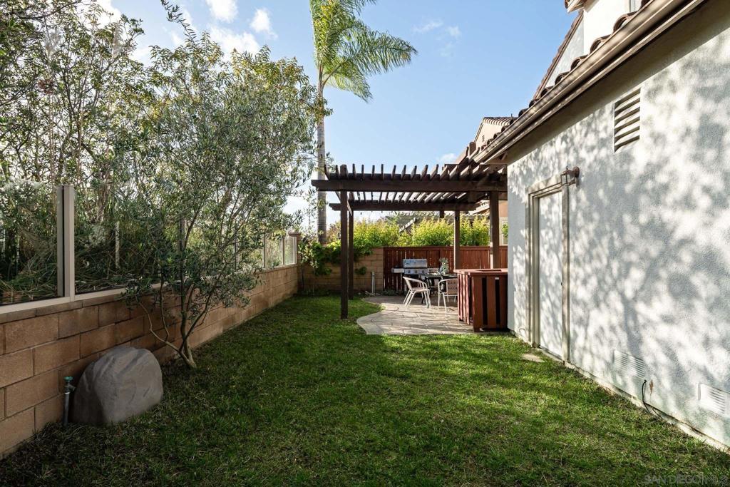 13554 Rancho Del Azaleas Way - photo 17