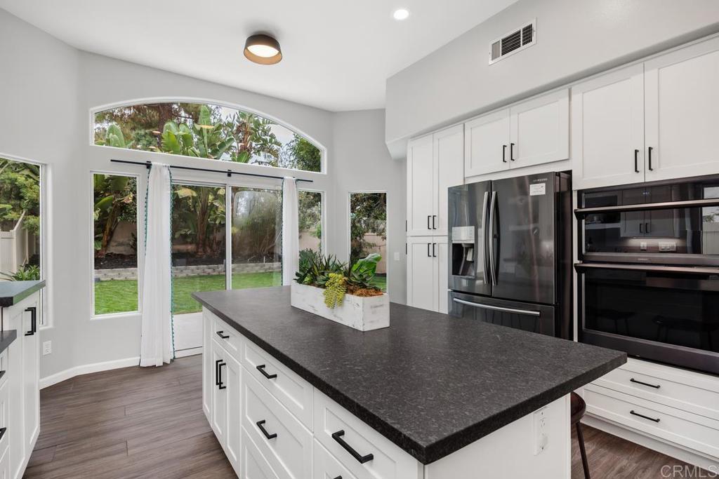 1702 Blackbird Circle - photo 12