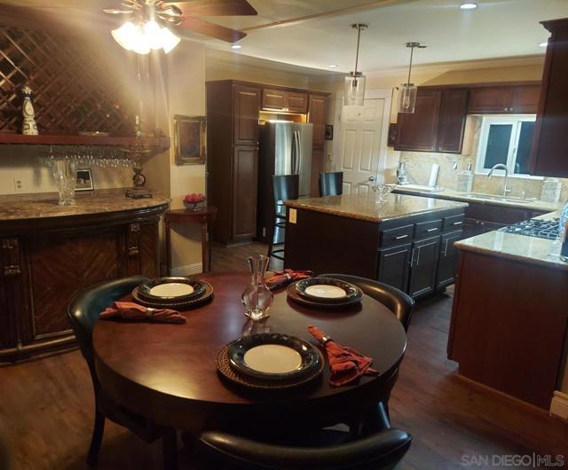 4944 Old Cliffs Rd, San Diego CA: https://media.crmls.org/mediaz/ffc64007-f854-4433-8cb5-55d6faf7556c.jpg