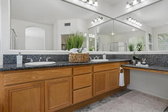 2228 Corte Ananas, Carlsbad CA: https://media.crmls.org/mediaz/ffc69f08-bd63-47cb-918a-144e385099dc.jpg