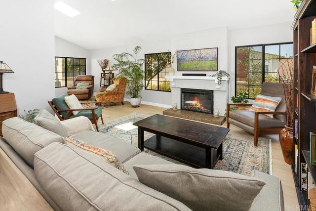 5550 La Cuenta Drive, San Diego CA: https://media.crmls.org/mediaz/ffc7726a-3e9c-48a8-94cb-009f02de978a.jpg