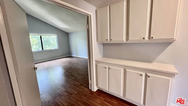 15061 Sherman Way, Van Nuys CA: https://media.crmls.org/mediaz/ffc7cf01-53c1-41d9-bae5-15ebd964f443.jpg