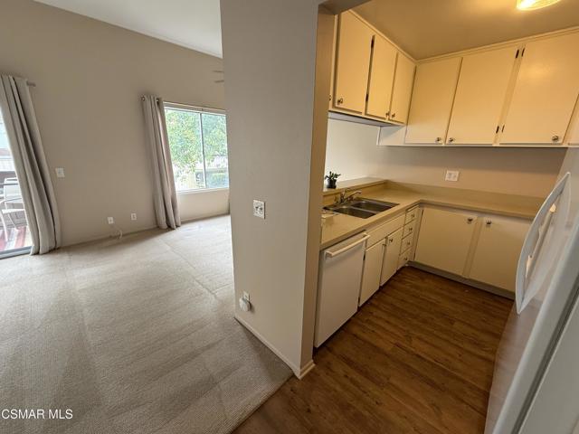 1772 Sinaloa Road, Simi Valley CA: https://media.crmls.org/mediaz/ffc8c2ea-37b9-4700-8dae-8653f83f0df2.jpg