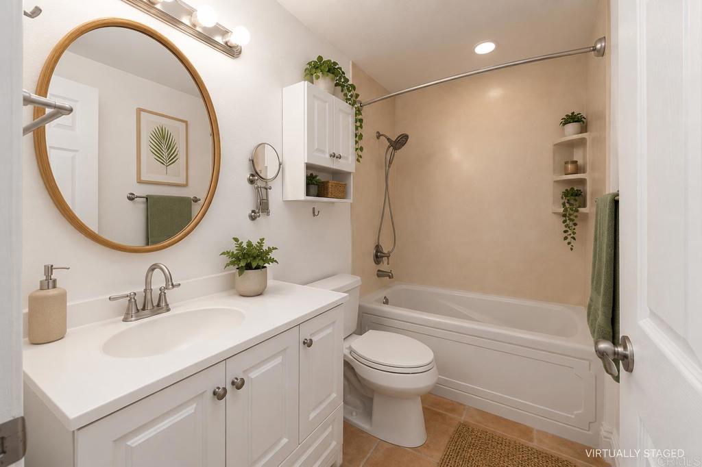2850 Reynard Way - photo 17