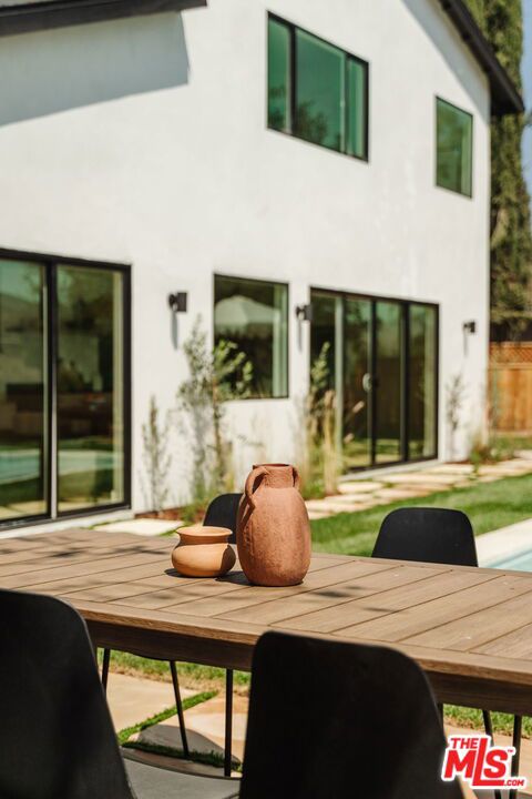 29204 Deep Shadow Drive, Agoura Hills CA: https://media.crmls.org/mediaz/ffc9a293-8b42-4931-bd56-ede6e156198d.jpg