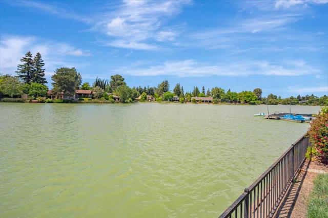 3090 Woods Circle, Davis CA: https://media.crmls.org/mediaz/ffc9a91d-cb9c-4c2a-aaa1-028e7f9af36d.jpg