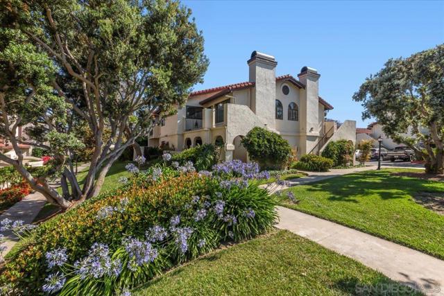 4145 Porte De Merano, San Diego CA: https://media.crmls.org/mediaz/ffcaf4d4-ed18-49bf-9127-570cea21e2ea.jpg