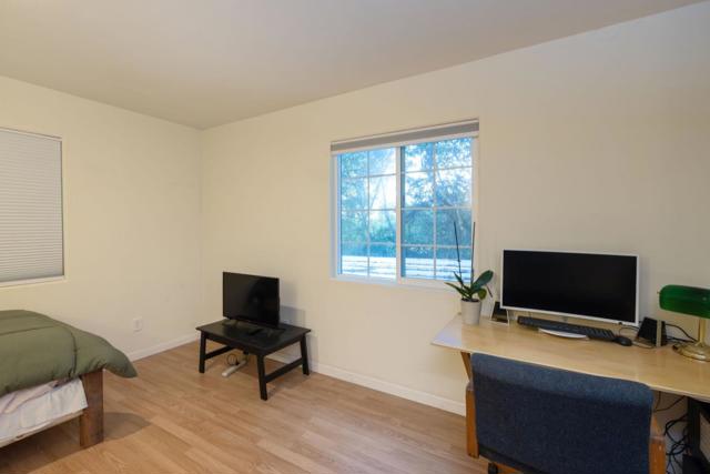 14440 Ridgecrest Road, Royal Oaks CA: https://media.crmls.org/mediaz/ffcb651a-1e57-4728-b2be-7b6d4d34f8ef.jpg