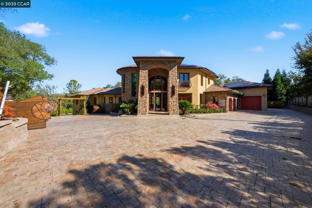 8 Quiet Country Lane