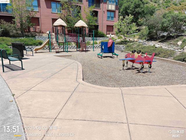 6136 Old Quarry Loop, Oakland CA: https://media.crmls.org/mediaz/ffcbde4e-48f3-433a-aeb8-5f96fe995b44.jpg