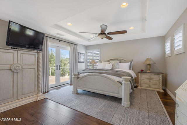 3269 Morning Ridge Avenue, Thousand Oaks CA: https://media.crmls.org/mediaz/ffcc413d-c835-4ea3-be54-8d085bc55bda.jpg