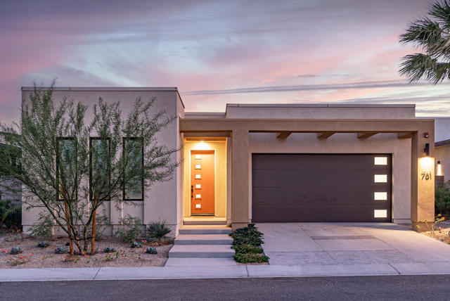 761 Nugget Lane, Palm Springs CA: https://media.crmls.org/mediaz/ffcc5faa-d3f8-4a39-8096-665da7a9b2a4.jpg