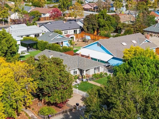 1089 Audrey Avenue, Campbell CA: https://media.crmls.org/mediaz/ffcce64a-8924-40c1-9eba-d19c52838523.jpg