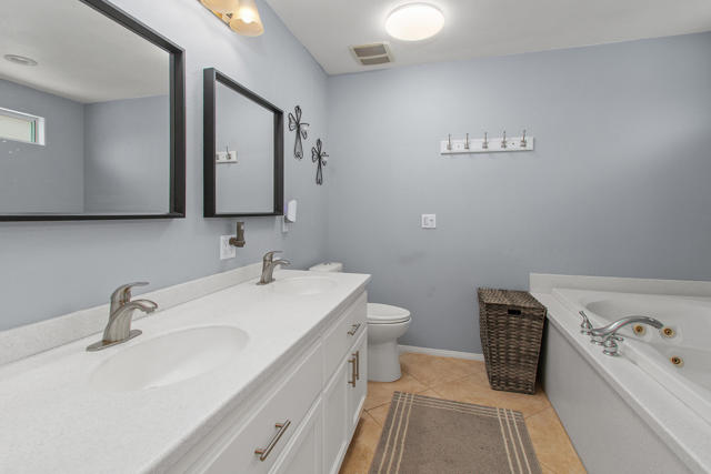 27250 Nortada Drive, Cathedral City CA: https://media.crmls.org/mediaz/ffcd235b-0735-48ca-919b-5f5588372ac9.jpg