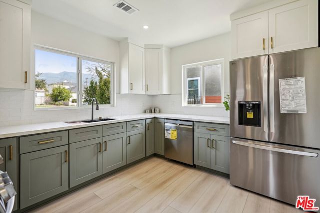 910 Arwin Street, Pasadena CA: https://media.crmls.org/mediaz/ffcdb31e-bf2f-4fcc-ab5e-26e9f987e5a9.jpg