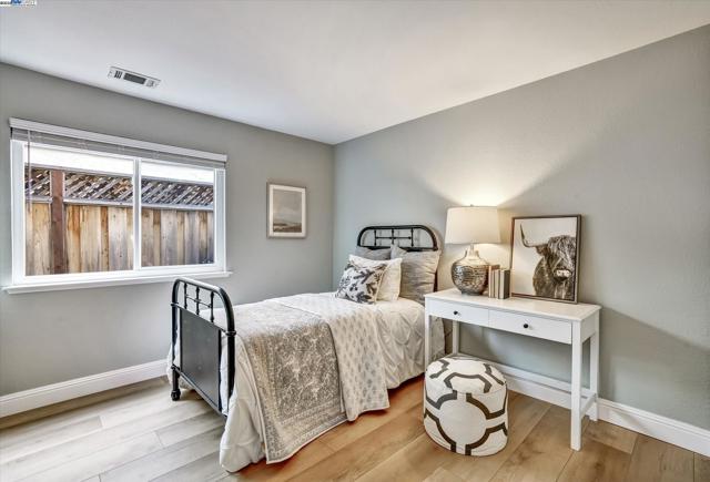 326 Fontaine Dr, Danville CA: https://media.crmls.org/mediaz/ffce010e-e087-4ab5-b9e2-e8411dd6d98f.jpg