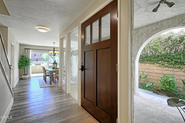 2965 Surfrider Avenue, Ventura CA: https://media.crmls.org/mediaz/ffce2fb8-fe98-4a20-909d-73be4a0c88c3.jpg