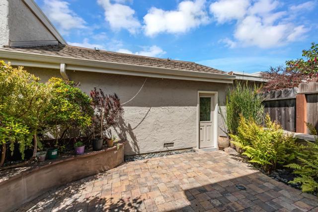 2286 Creek Bed Court, Santa Clara CA: https://media.crmls.org/mediaz/ffce5eca-950d-40bd-9bee-9b2c0086889c.jpg