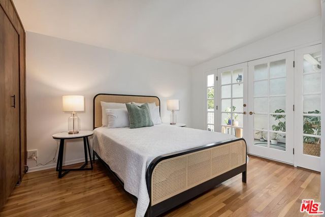 11205 Huntley Place, Culver City CA: https://media.crmls.org/mediaz/ffcf7047-fe91-44a5-882c-d52a4551bf09.jpg