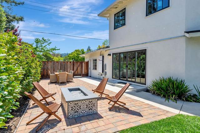 421 Ruby Street, Redwood City CA: https://media.crmls.org/mediaz/ffd06b15-c69d-41ab-8b89-74bee04a7158.jpg