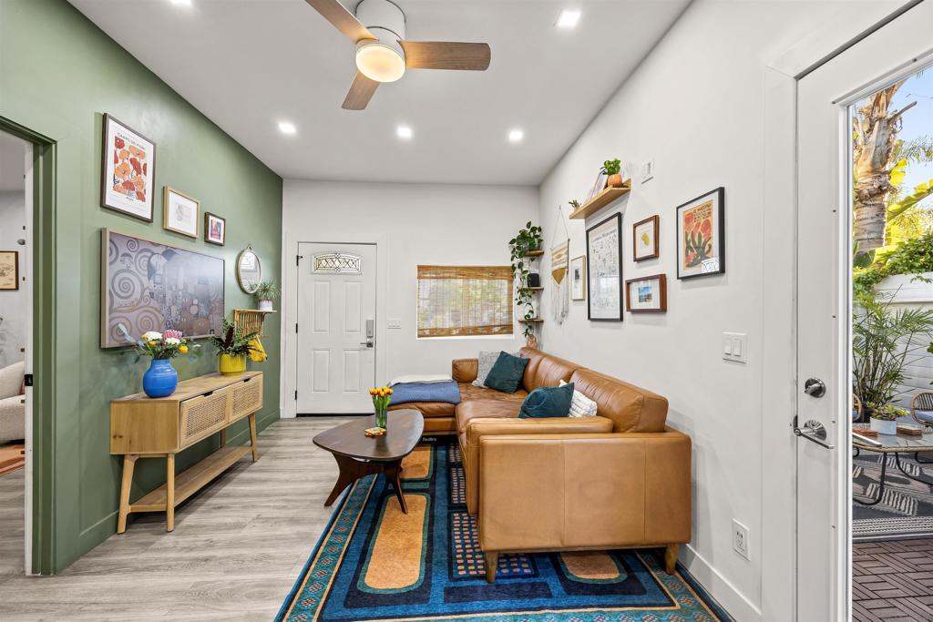 1936 Howard Ave - photo 7