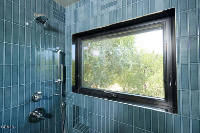 Detail Gallery Image 16 of 35 For 2135 Navarro Ave, Altadena,  CA 91001 - 3 Beds | 2 Baths