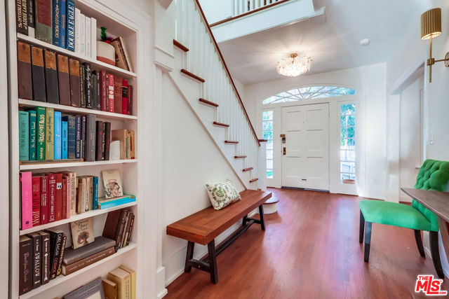 1607 N Vista Street, Los Angeles CA: https://media.crmls.org/mediaz/ffd25974-c2e7-498a-87cf-21ad55333fe3.jpg